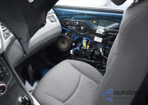 2015 Hyundai Elantra Se z USA, uszkodzony, nr VIN KMHDH4AE2FU297958